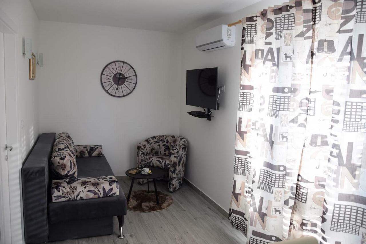 The Globetrotter'S Residence Kaštel Novi 외부 사진
