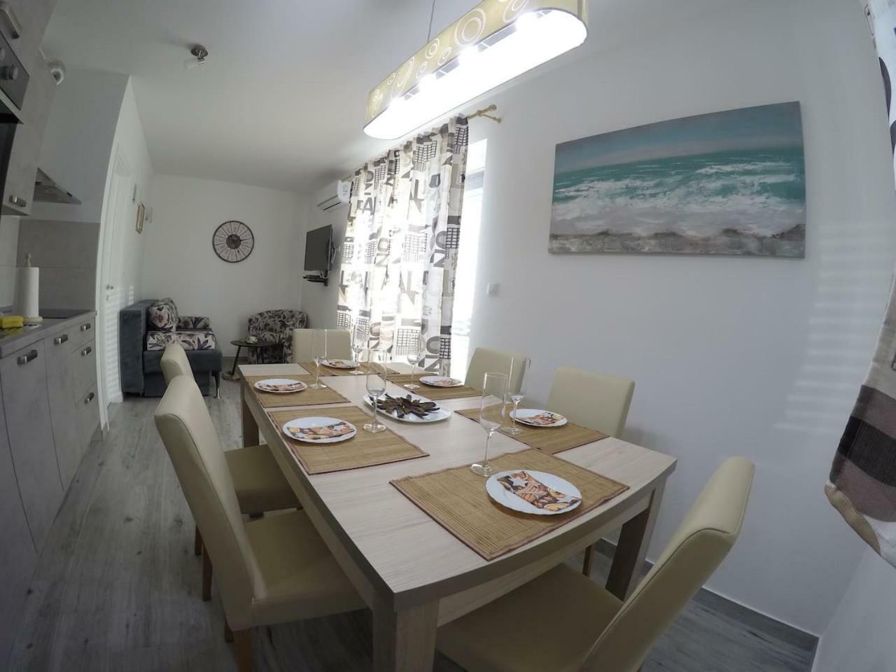 The Globetrotter'S Residence Kaštel Novi 외부 사진