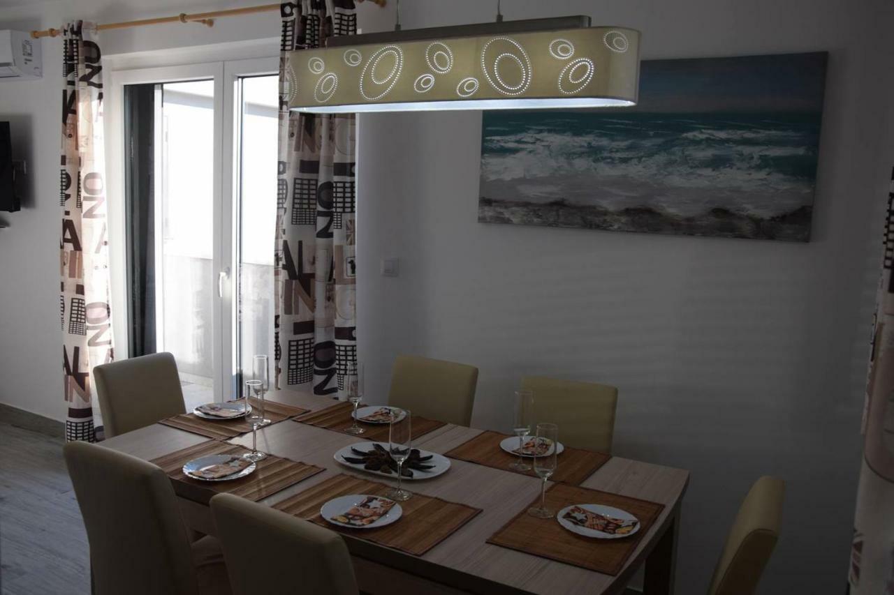 The Globetrotter'S Residence Kaštel Novi 외부 사진