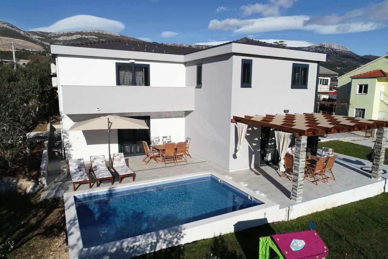 The Globetrotter'S Residence Kaštel Novi 외부 사진